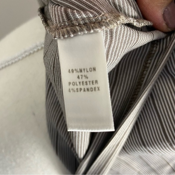 ST JOHN scoop neck striped ruffle sleeve top - Picture 6 of 6